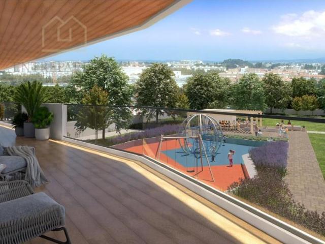 Apartamento T2, 2 frentes com varanda e com garagem, Ramalde. 122m² Ramalde