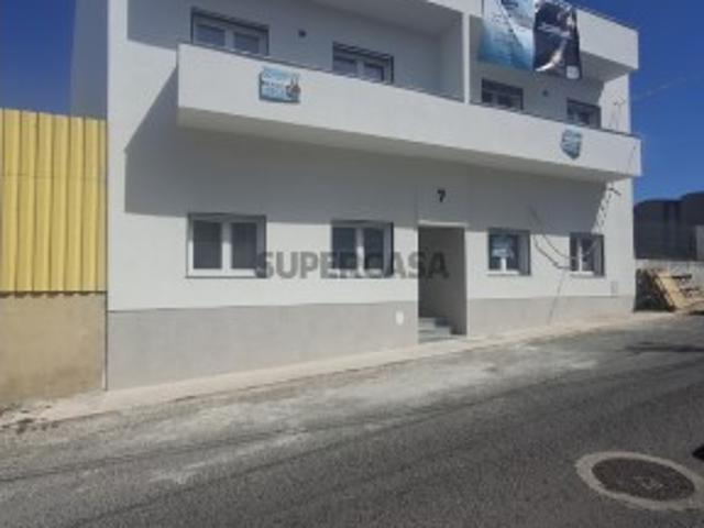 Apartamento T2 2º piso Novo à venda em São João da Talha