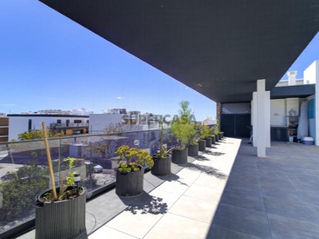 Apartamento T2 Top Floor com espetacular terraço, Cabanas de Tavira