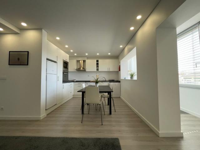 APARTAMENTO T2 TORREIRA
