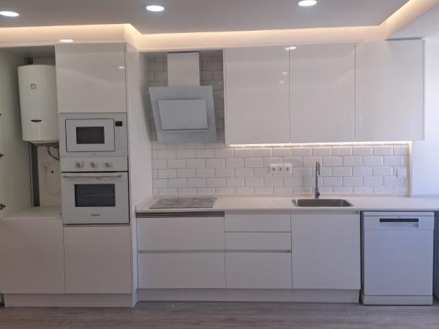 Apartamento T2 Totalmente Recuperado em Paivas, Seixal