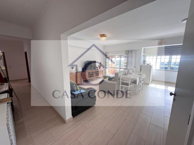 Apartamento T2 Totalmente Remodelado com Vista Privilegiada Miratejo