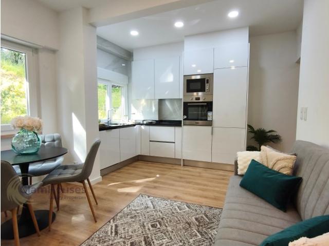 Apartamento T2 | totalmente remodelado | Benfica