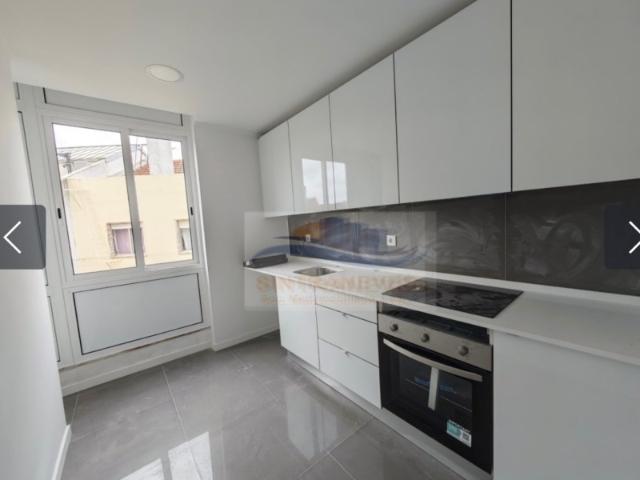 Apartamento T2 Totalmente Remodelado | Damaia de Cima