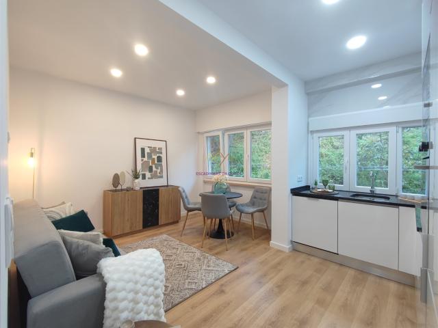 Apartamento T2 totalmente remodelado em Benfica 62m² Benfica