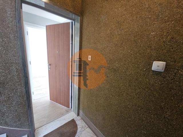 Apartamento T2 totalmente remodelado em excelente localização na Falagueira a 8 minutos a pé do Estação de Metro e Comboios da Reboleira