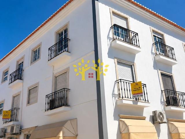 Apartamento T2 Totalmente Remodelado no Centro Histórico de Tavira, a Dois Minutos do Barco para a Ilha