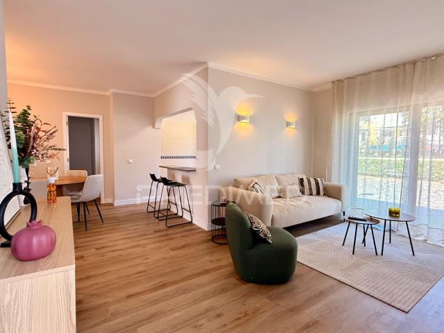 Apartamento T2 Totalmente Remodelado na Charmosa Vila de Alvor
