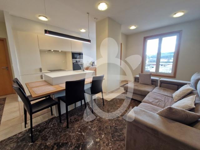 Apartamento T2 totalmente remodelado na Baixa de Coimbra