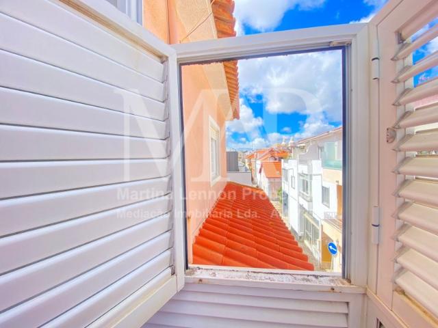Apartamento T2 totalmente remodelado para arrendamento no coração do centro histórico de Cascais