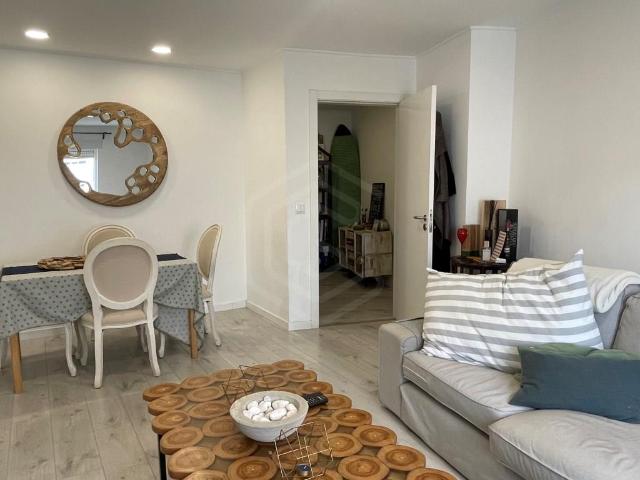 Apartamento T2 totalmente renovado em Carnaxide 80m² Carnaxide