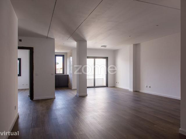 Apartamento T2 totalmente renovado