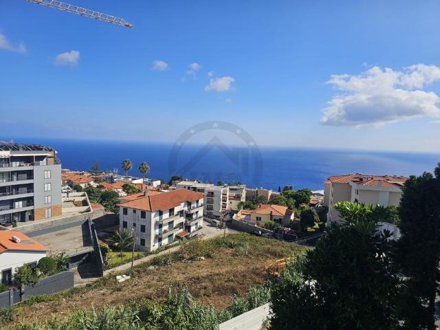 Apartamento T2 Último Piso com Vista Mar Definitiva | Gara. 91m² Caniço