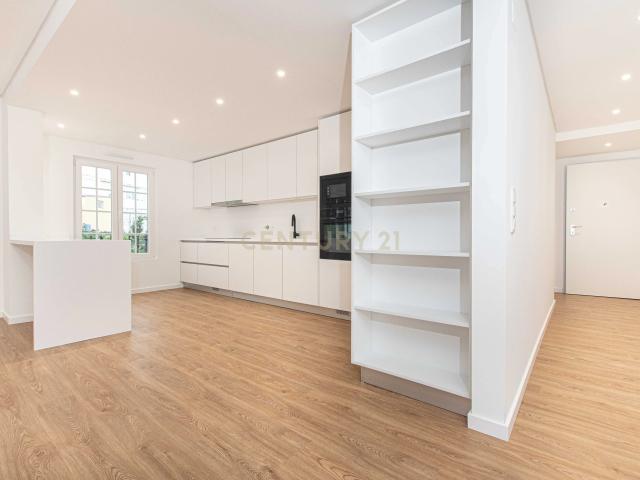 Apartamento T2 Urbanização Neudel