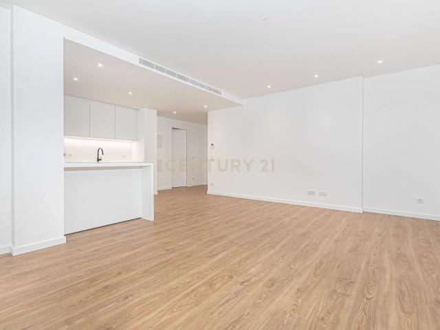 Apartamento T2 Urbanização Neudel
