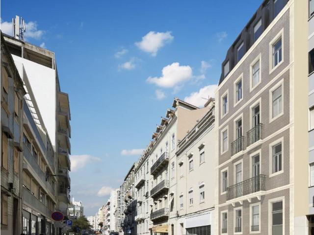 Apartamento T2, varanda, Anjos Lisboa 98m² Arroios