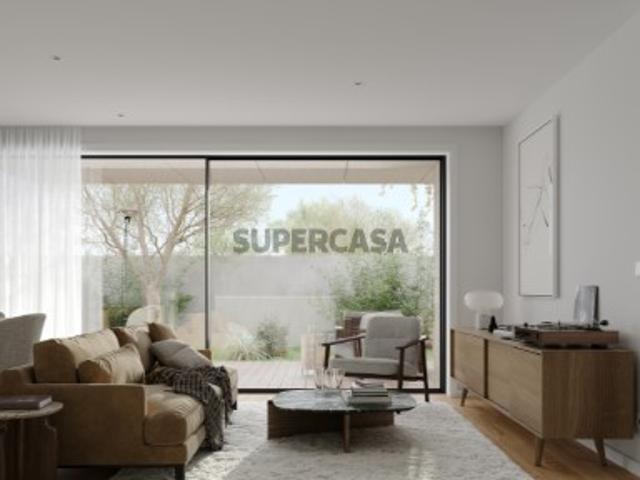 Apartamento T2 Varanda, garagem veículos eléctricos, Serralves, Porto
