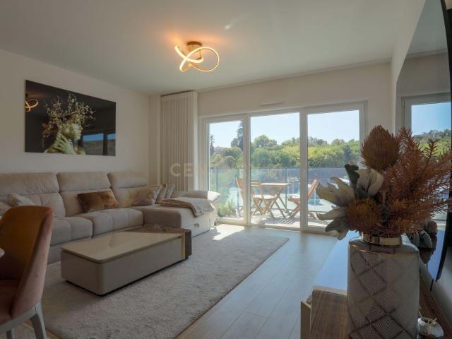 Apartamento T2 Varandas do Golfe, Lumiar