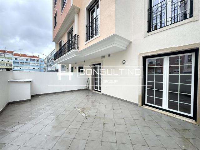 Apartamento T2 Venda em Águas Livres,Amadora 80m² Águas Livres
