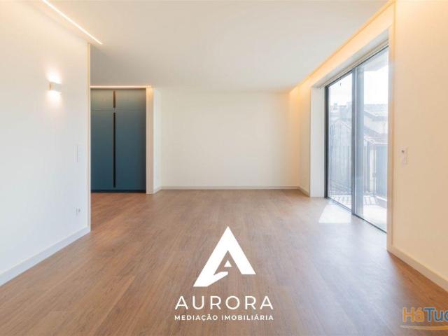 Apartamento T2 Venda em Espinho,Espinho | 26063925304