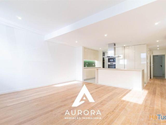Apartamento T2 Venda em Espinho,Espinho | 26064000490