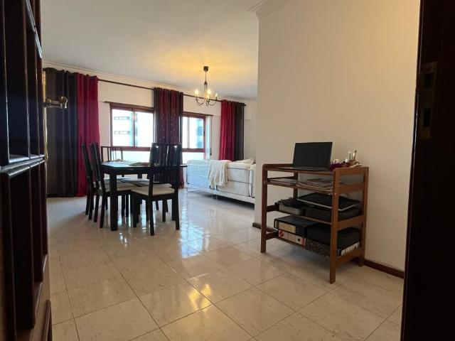 Apartamento T2 Venda em Loures,Loures 93m² Loures