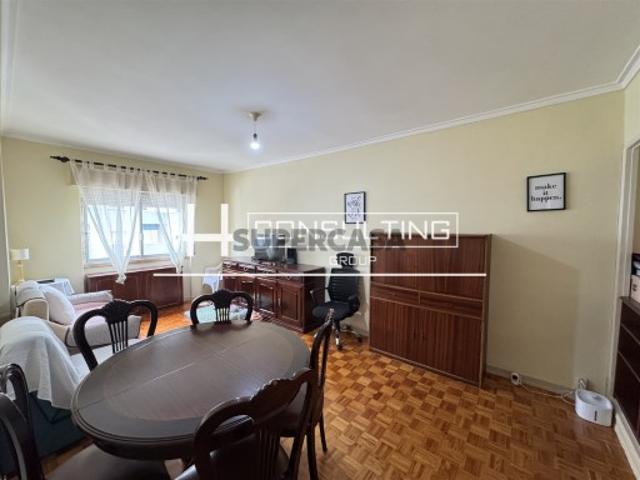 Apartamento T2 Venda em Mina de Água,Amadora