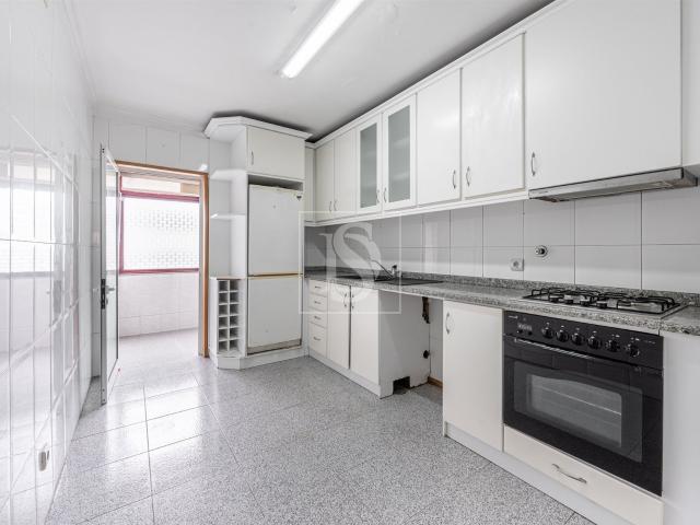 Apartamento T2 Venda em São Mamede de Infesta e Senhora da H. 81m² Custóias, Leça do Balio e Guifões
