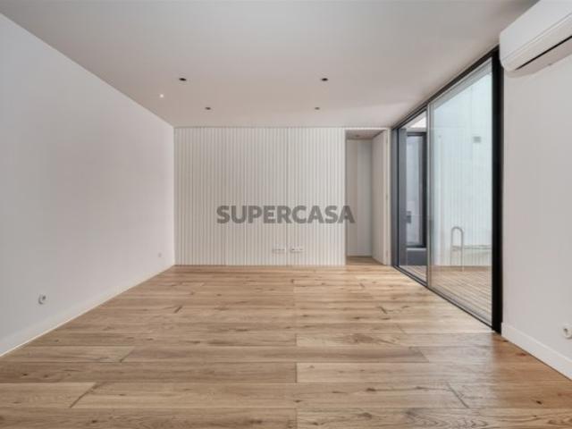 Apartamento T2 Venda em São Vicente,Lisboa