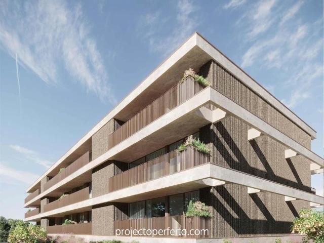 Apartamento T2 Venda em Santa Maria da Feira, Travanca, Sanf. 102m² Feira