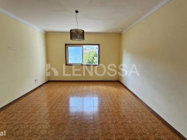 Apartamento T2 venda Lustosa Lousada