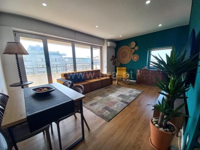Apartamento T2 / Vila Nova de Gaia, Mafamude e Vilar do Paraíso