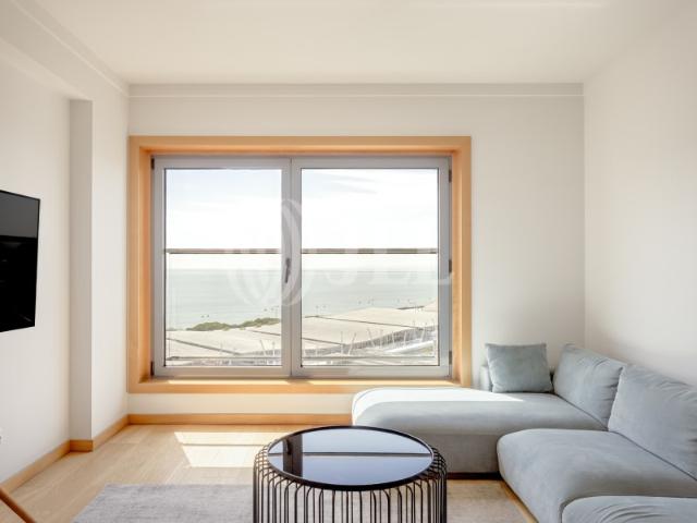 Apartamento T2 com vista frontal de rio no Parque das Nações Lisboa