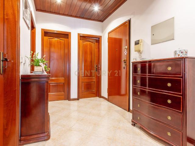 Apartamento T2, zona do Alto da Serra, Baixa da Banheira
