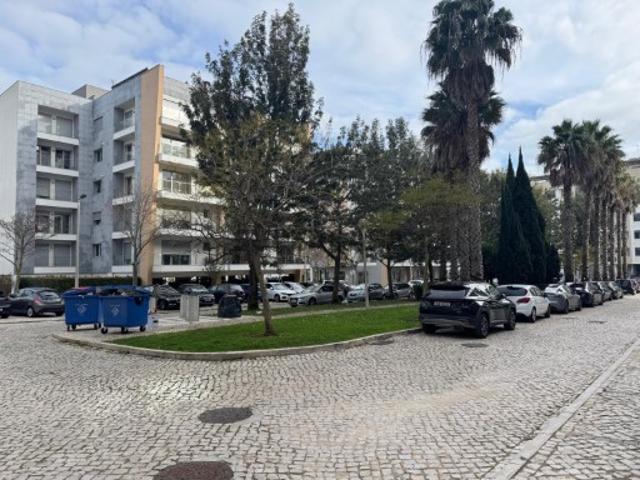 Apartamento T2 a estrear com box para2 carros