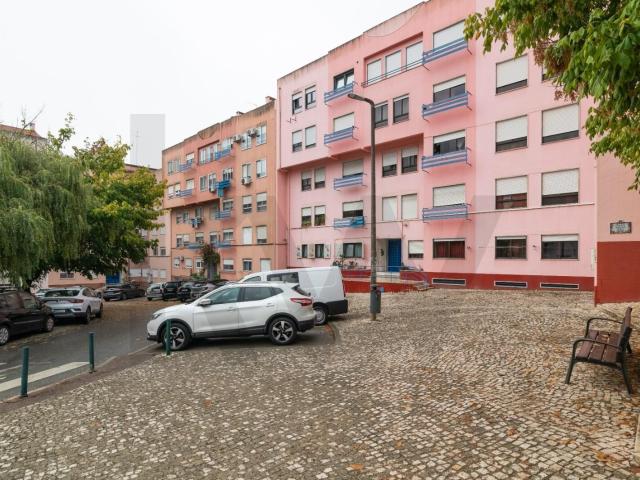 Atelier T1+1 à venda em Monte Abraão