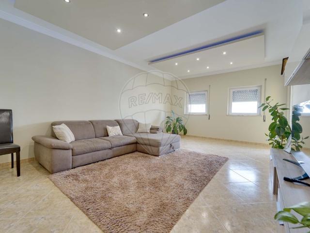 Apartamento T2 à venda em Montechoro
