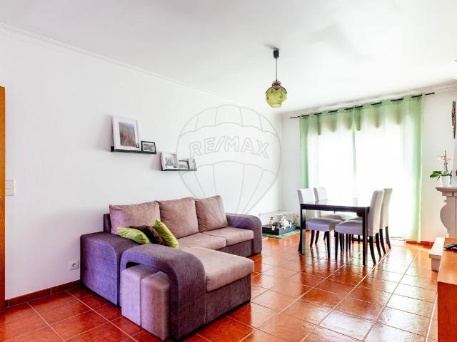 Apartamento T2 à venda em Outeiro de Polima