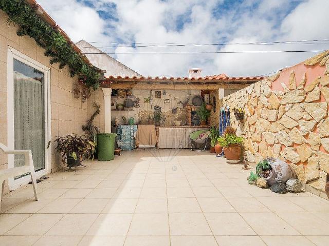 Apartamento T2 à venda em Casal Novo 125m² da Lourinhã e Atalaia