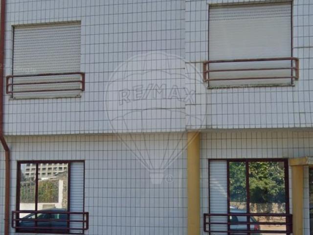 Apartamento T2 à venda em Cimo de Vila