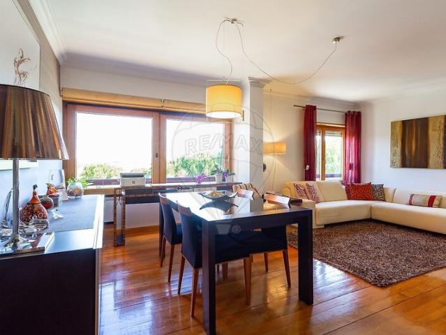 Apartamento T2 à venda em concelho de Oeiras, Lisboa, Portugal