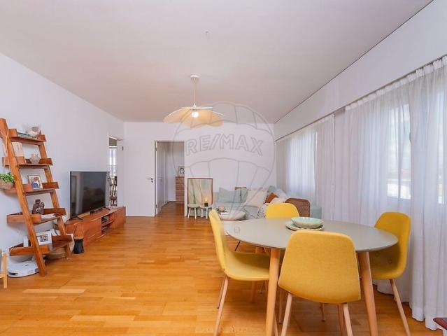 Apartamento T2 à venda em concelho de Oeiras, Lisboa, Portugal