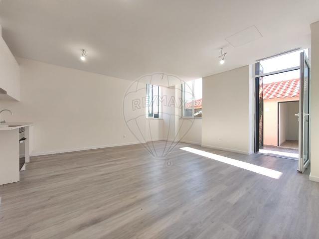 Apartamento T2 à venda em Funchal