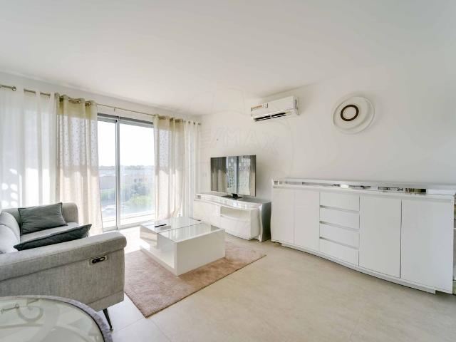 Apartamento T2 à venda em Lagoa Algarve