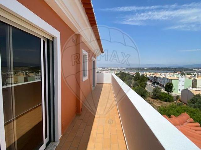 Apartamento T2 à venda em Lagoa Algarve