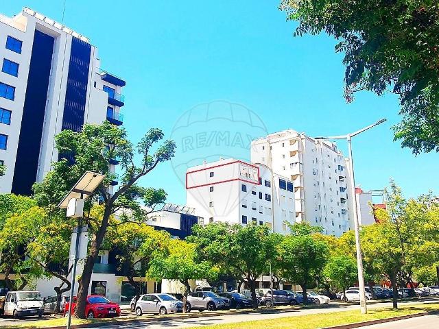 Apartamento T2 à venda em Loulé 105m² Quarteira