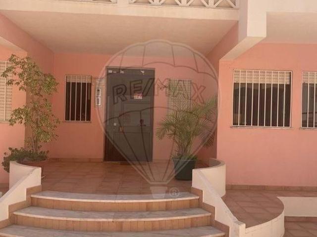 Apartamento T2 à venda em Loulé 59m² Quarteira