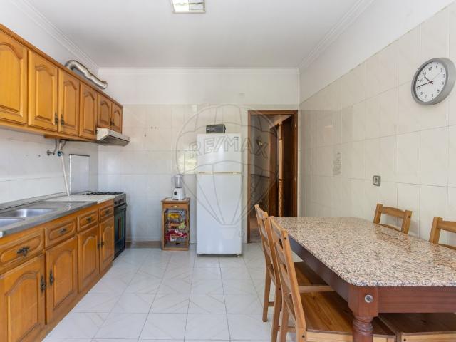 Apartamento T2 à venda em Seixal