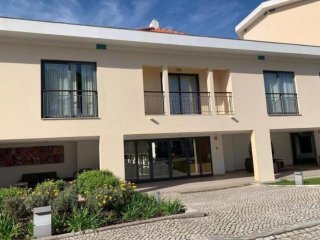 Apartamento T2 à venda em Quarteira, concelho de Loulé, Faro, Portugal
