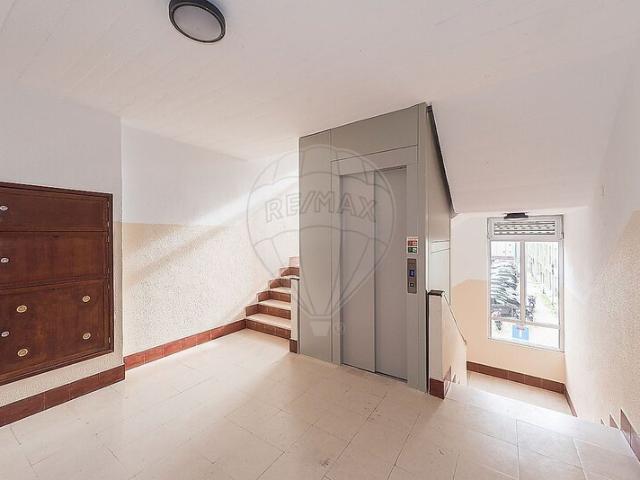 Apartamento T2 à venda em São Domingos de Benfica, concelho de Lisboa, Lisboa, Portugal